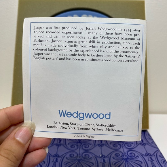 Wedgwood NEW Vintage 1972 Christmas Plate St Paul’s Cathedral Blue White Jasper - Picture 7 of 10